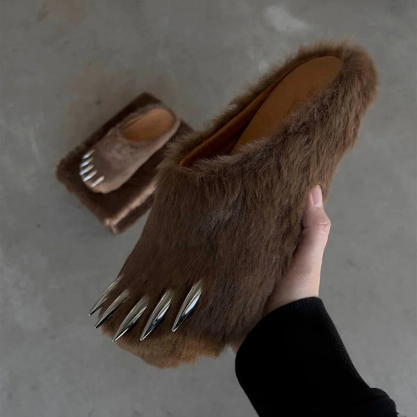 Bravest Studio Bear Claw Mule Brown